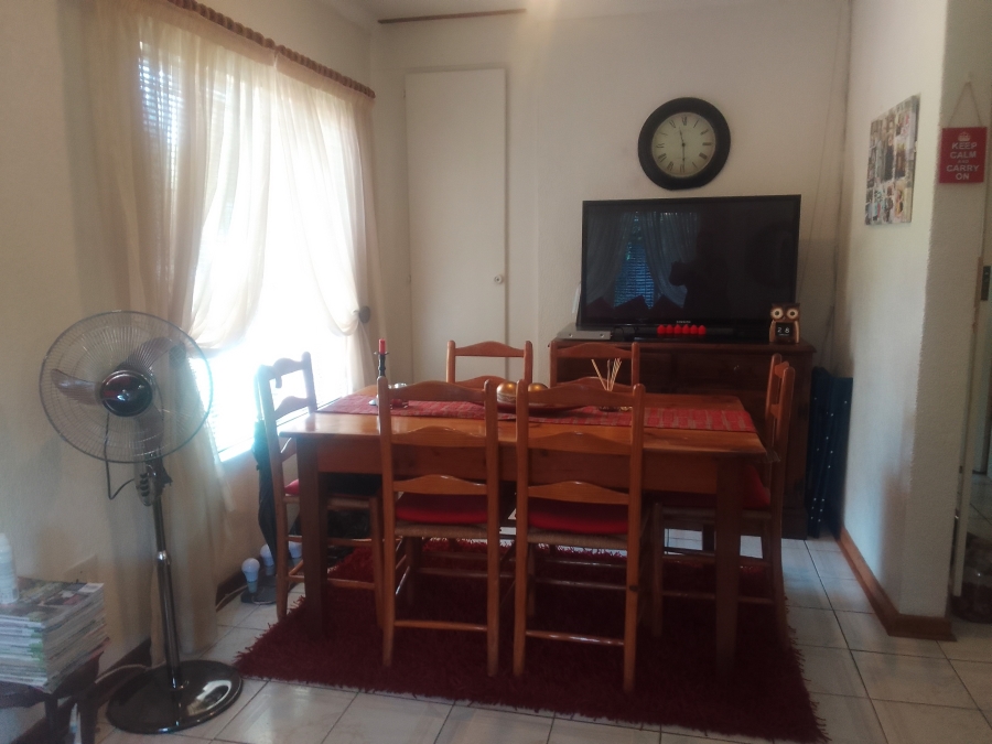 2 Bedroom Property for Sale in Geelhoutpark North West